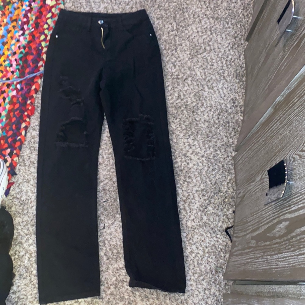 shein jeans size xs, ripped. Never worn